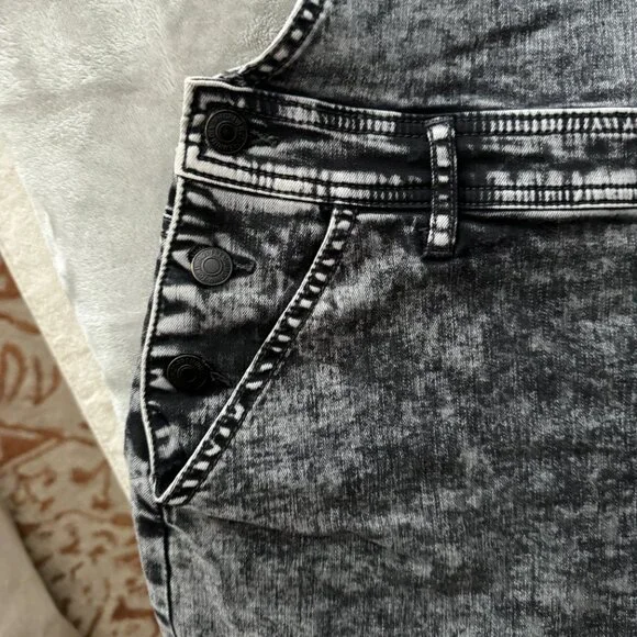 Like New Forever 21 Black Acid Wash Overall Dress Sz 31 - Picture 5 of 7